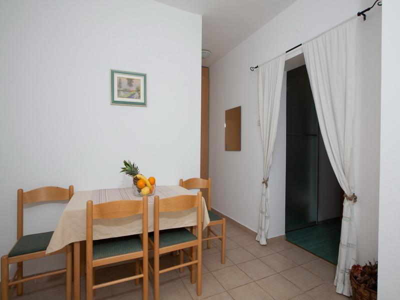 Apartments Green Garden Опатия Стая снимка